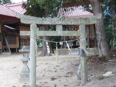 鳥居（末社合祀神）