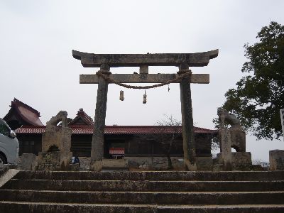 境内前の二の鳥居