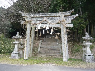 二重となっている鳥居